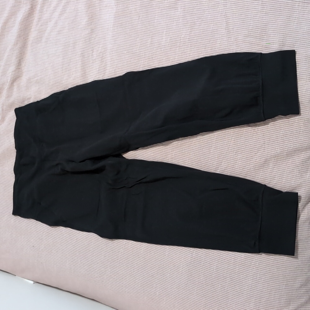 Cropped lululemon Align™ High-Rise Jogger black size 6